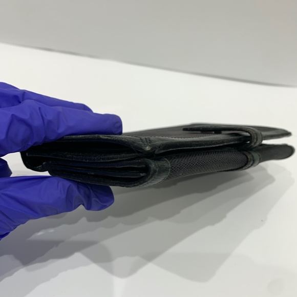 Gucci Black G Metallic Logo Long Wallet Sku#85429 (Gently used, snap loose) - Picture 7 of 15